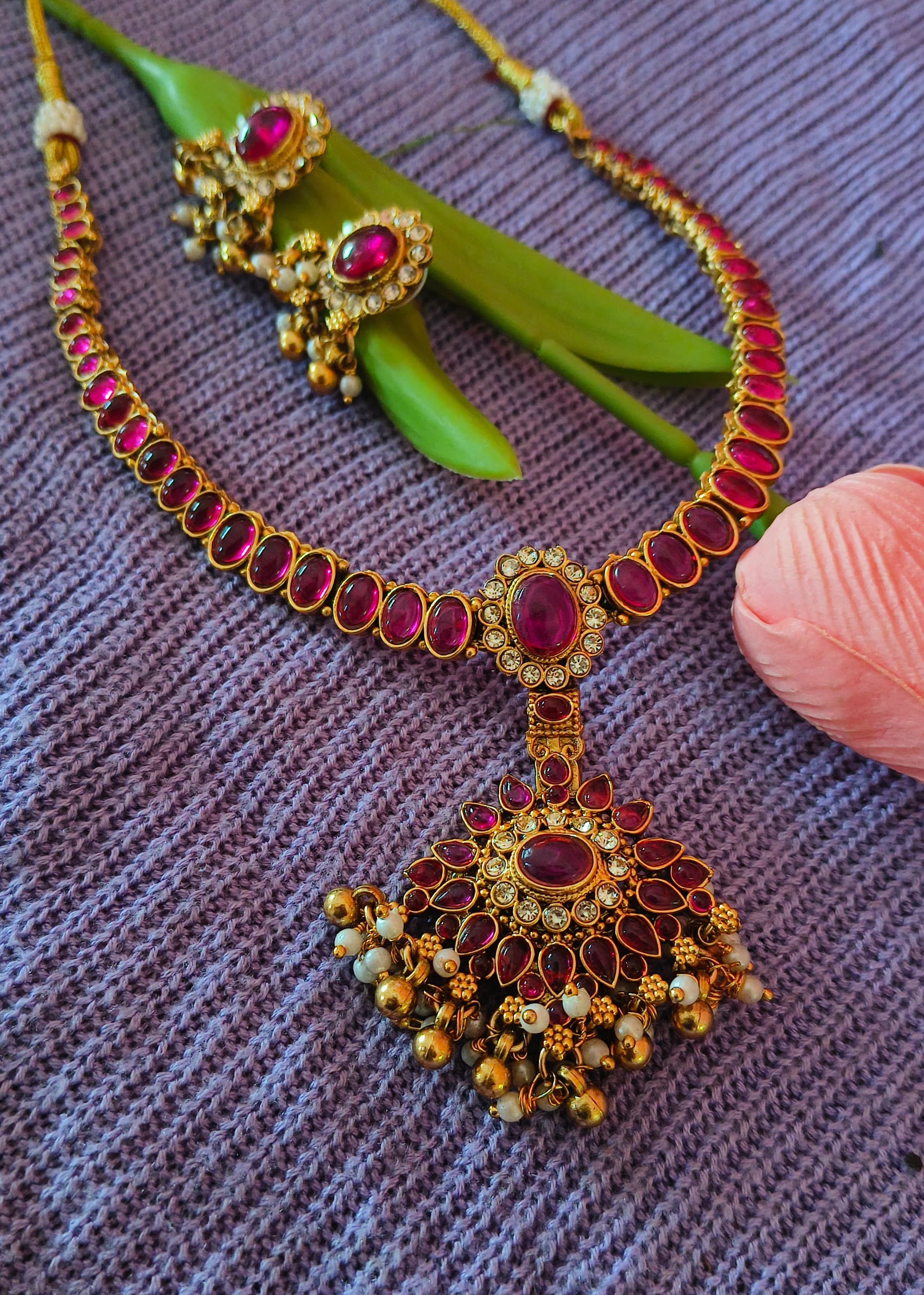 Kemp(Red) Stone Necklace & Earring